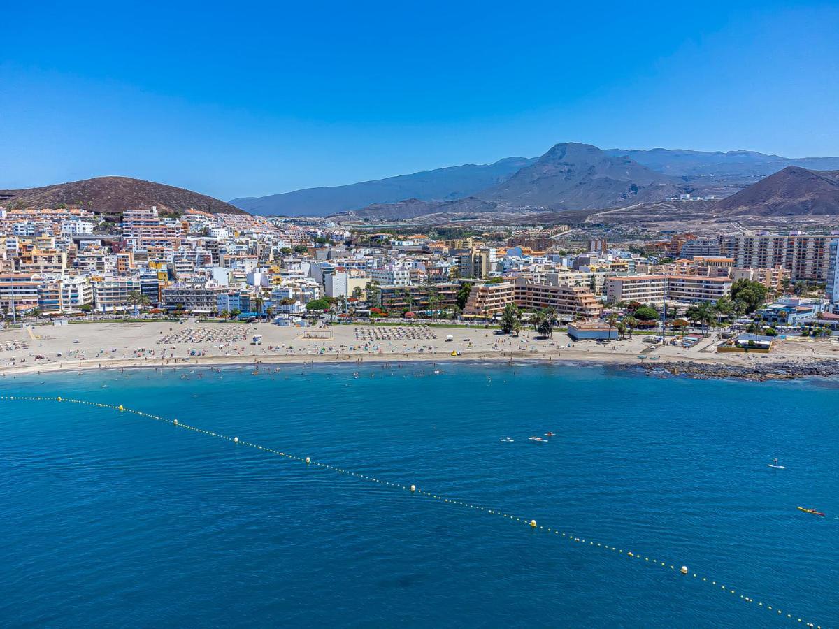 Luxury Holidays Suites, Playa De Los Cristianos Los Cristianos  Exterior photo