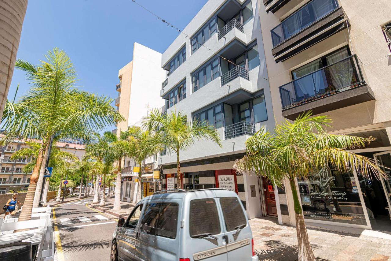 Luxury Holidays Suites, Playa De Los Cristianos Los Cristianos  Exterior photo