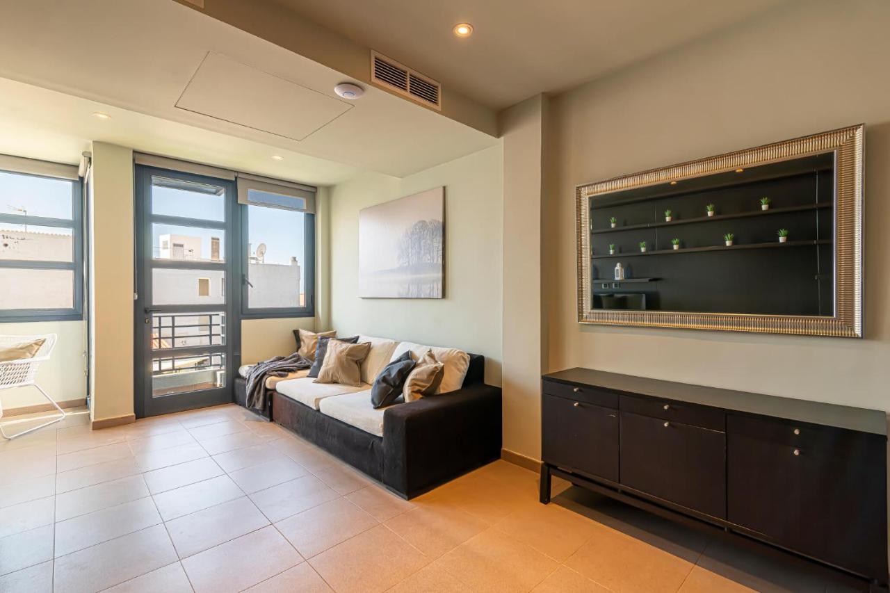 Luxury Holidays Suites, Playa De Los Cristianos Los Cristianos  Exterior photo