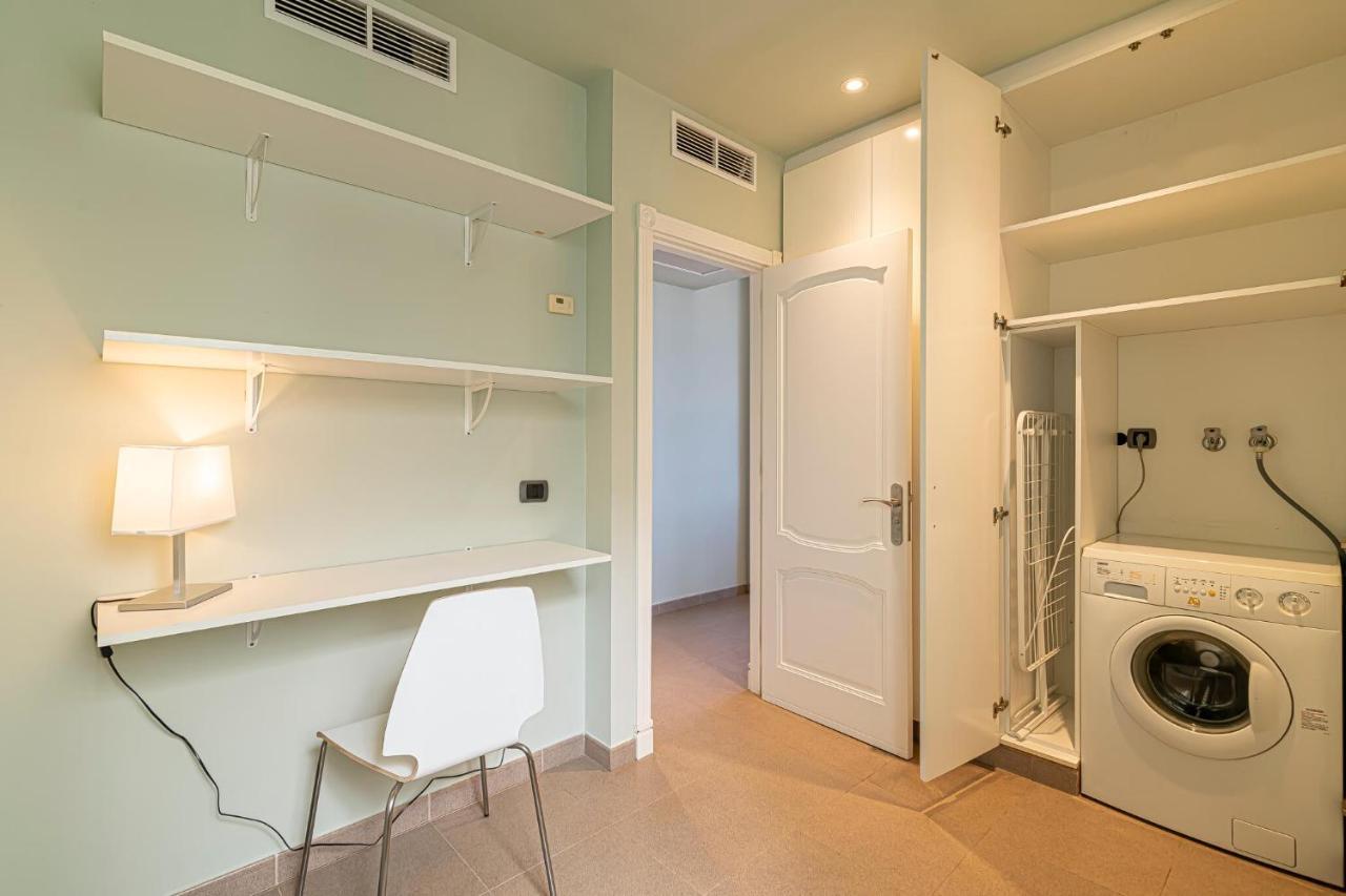 Luxury Holidays Suites, Playa De Los Cristianos Los Cristianos  Exterior photo