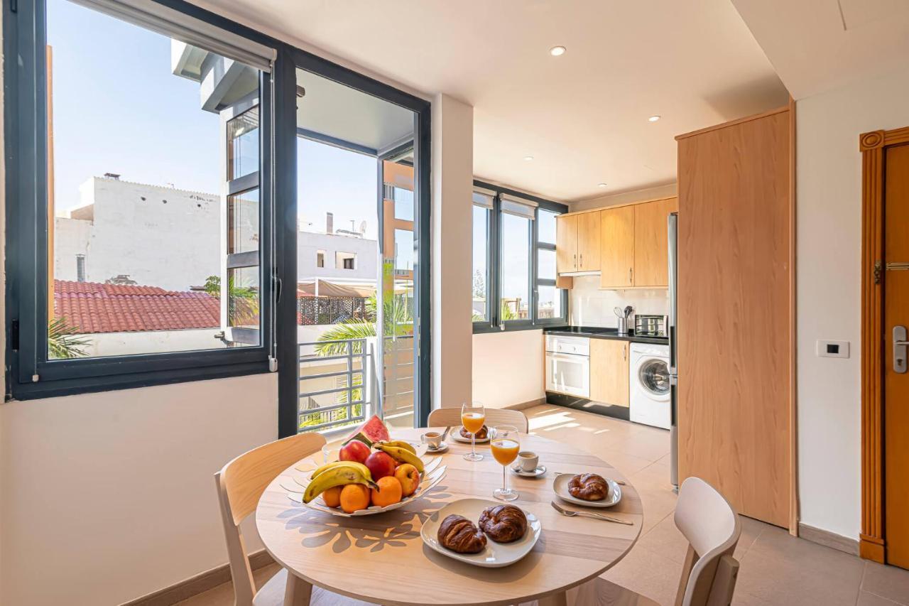 Luxury Holidays Suites, Playa De Los Cristianos Los Cristianos  Exterior photo
