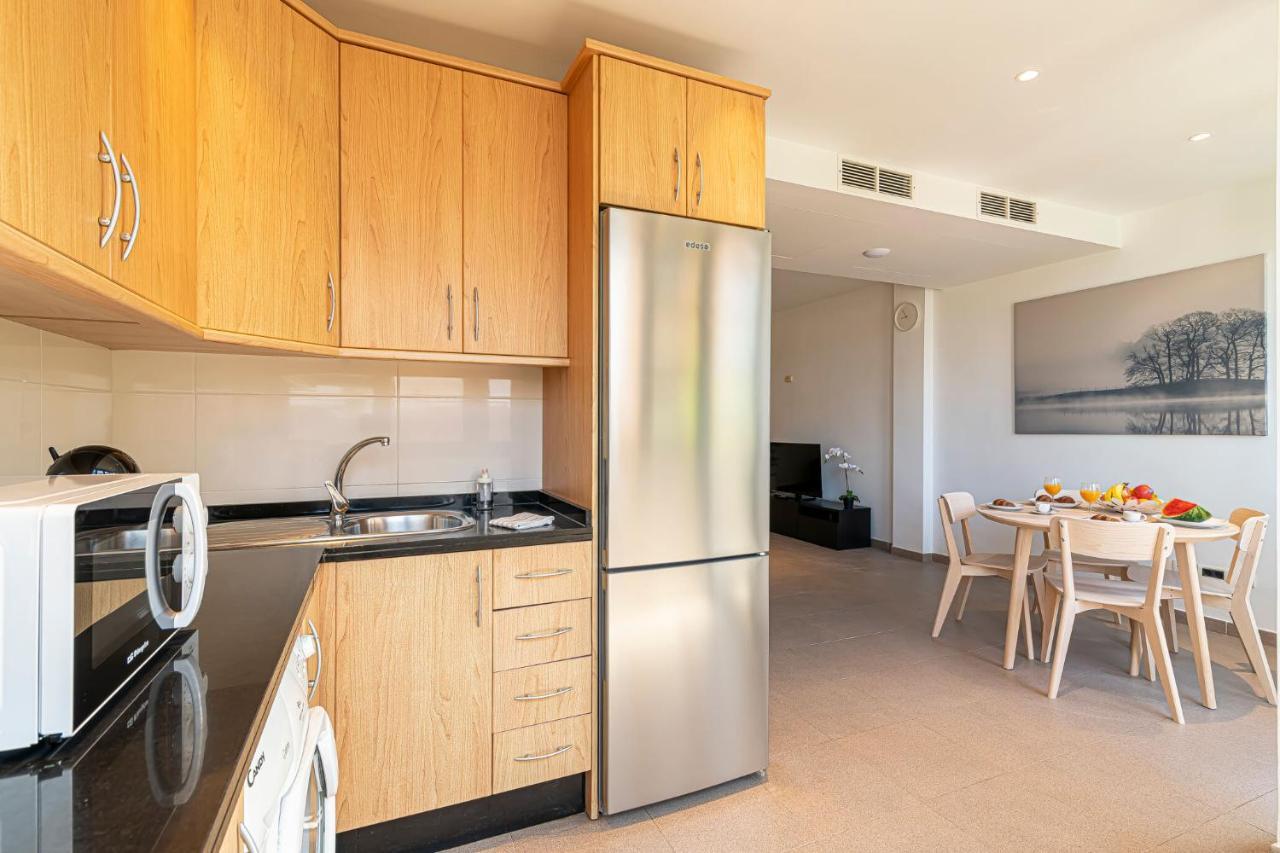 Luxury Holidays Suites, Playa De Los Cristianos Los Cristianos  Exterior photo