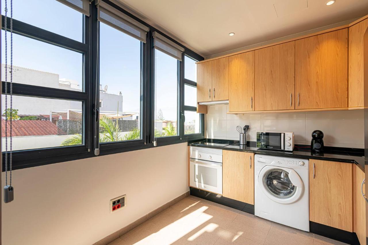 Luxury Holidays Suites, Playa De Los Cristianos Los Cristianos  Exterior photo