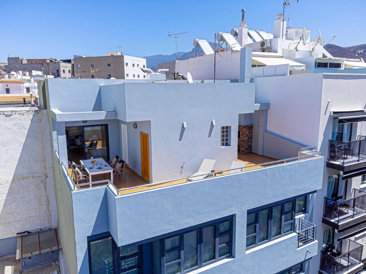 Luxury Holidays Suites, Playa De Los Cristianos Los Cristianos  Exterior photo