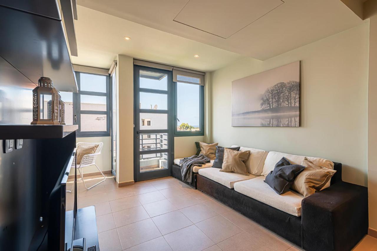Luxury Holidays Suites, Playa De Los Cristianos Los Cristianos  Exterior photo