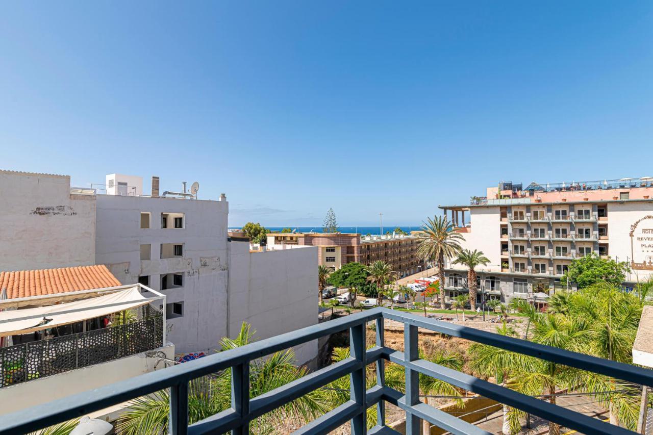 Luxury Holidays Suites, Playa De Los Cristianos Los Cristianos  Exterior photo