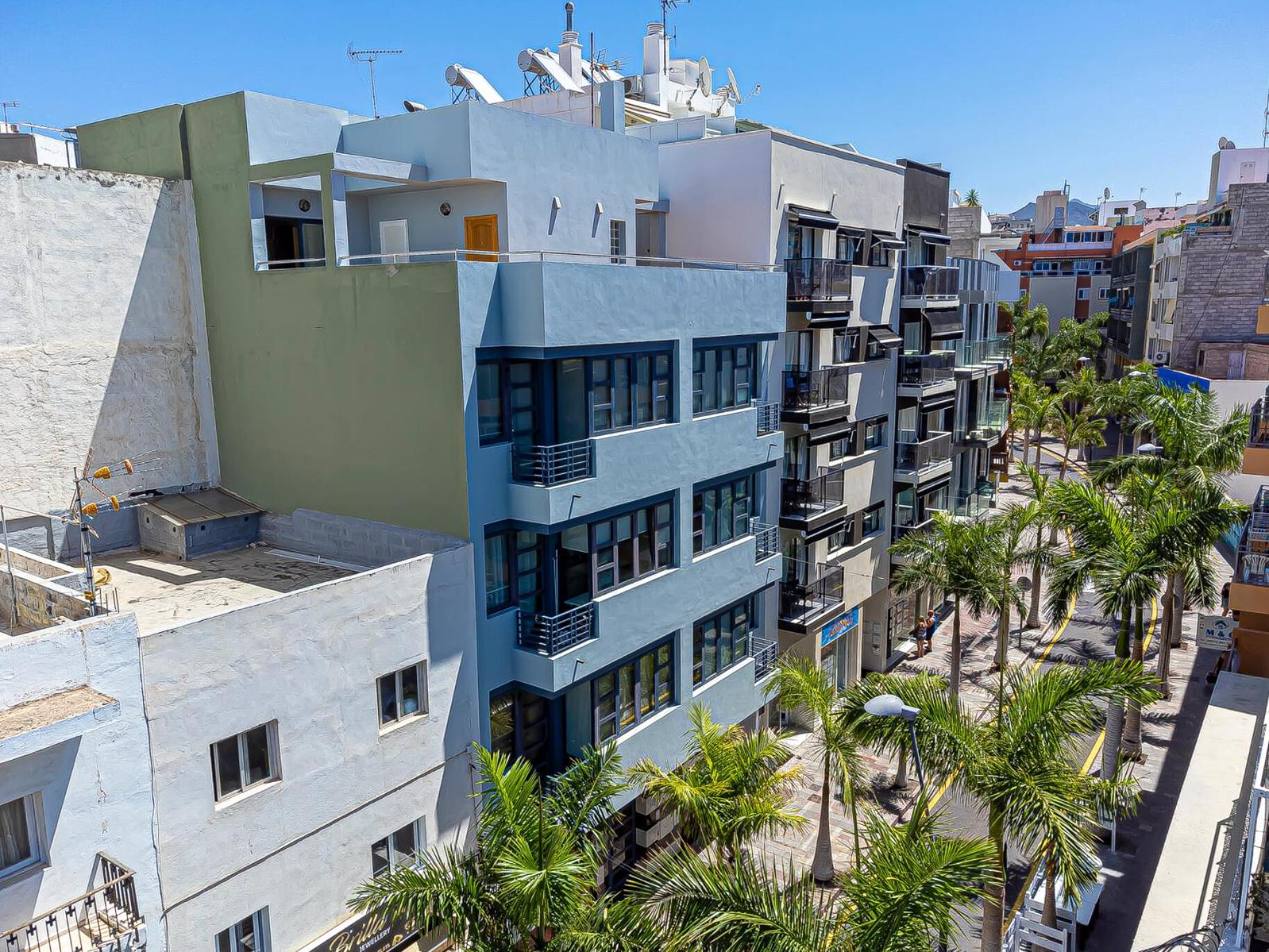 Luxury Holidays Suites, Playa De Los Cristianos Los Cristianos  Exterior photo